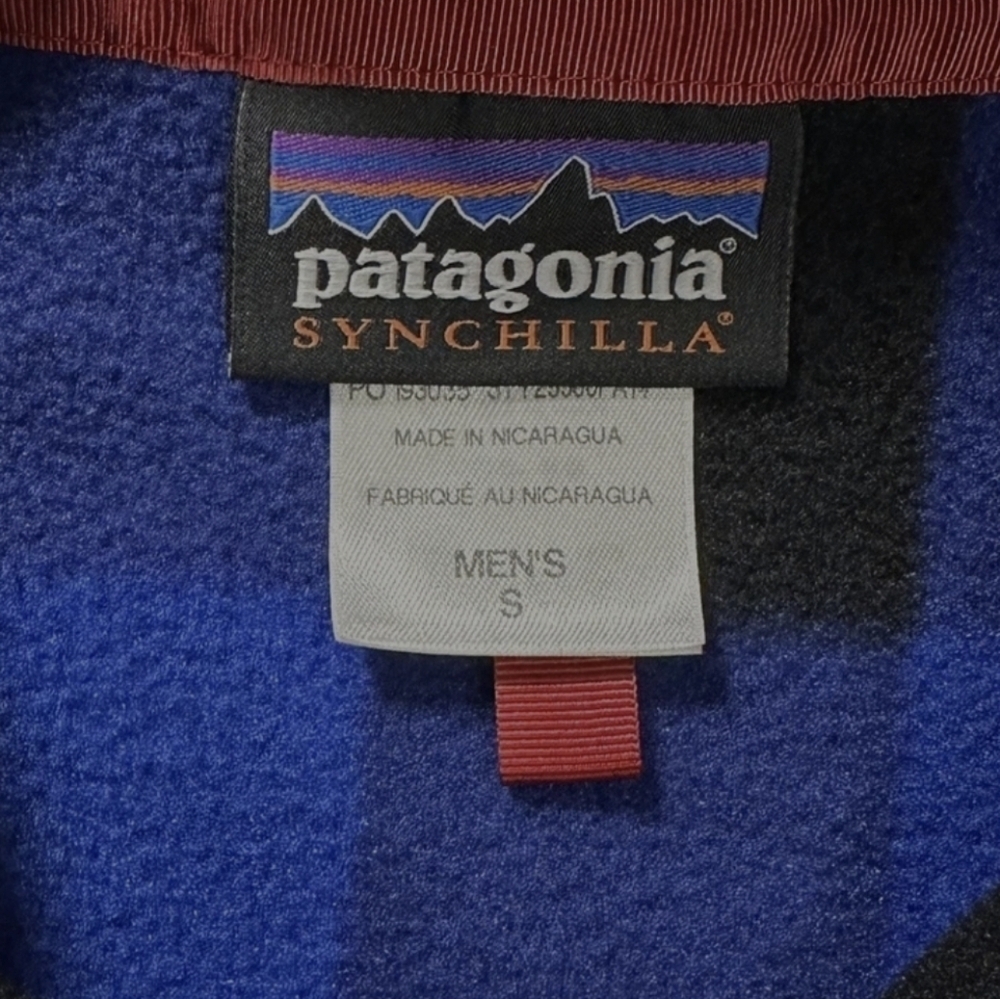 Patagonia Synchilla Blue and Black . - Picture 3 of 4